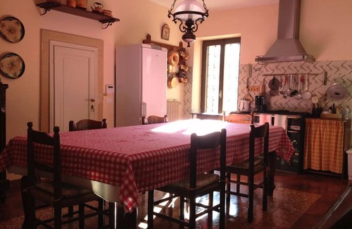 San Martino Buon Albergo Villa | Historic Villa/Classic Food & Wine retreat with Swimming Pool Wifi a/c parking