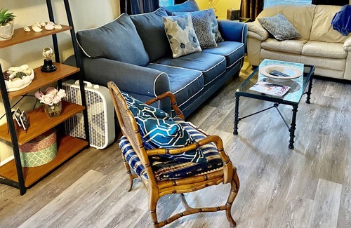 Delray Beach Cottage | Historic 1929 cottage in pineapple grove area