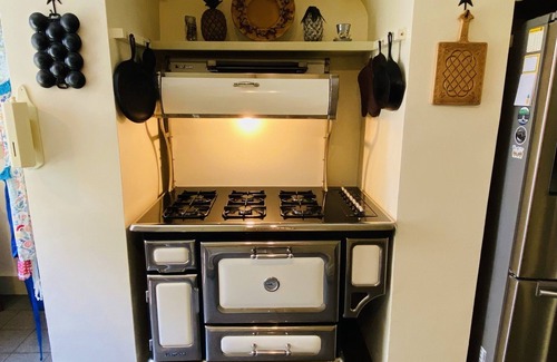 Bethany House | Historic 200-year-old home in the the Pocono Mtns