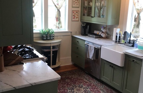 Aldie House | Historic and Updated Farmhouse Built in 1808