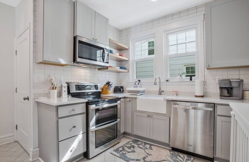 Annapolis House | Historic Annapolis Charmer <1Mile to NMC Stadium