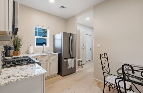 Armory Park Apartment | Historic Armory Park - Downtown