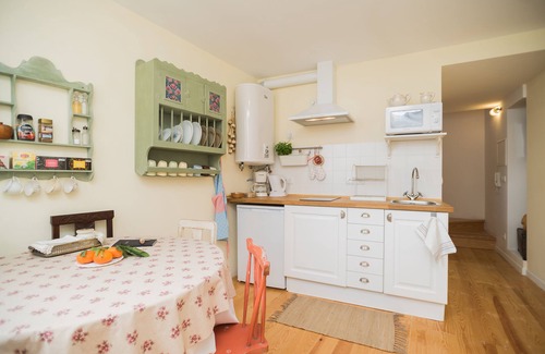 Santo Estevao Apartment | Historic Center Alfama, Wifi, Transport, 3rd floor