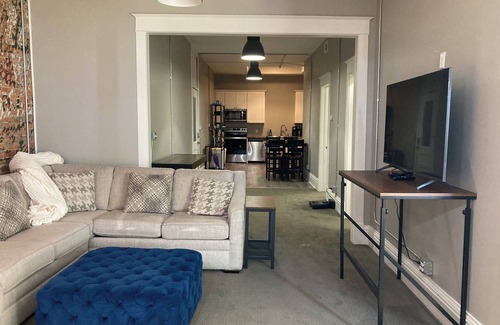 Albert Lea Apartment | Historic Charm- 2 bedroom apartment, downtown Albert Lea