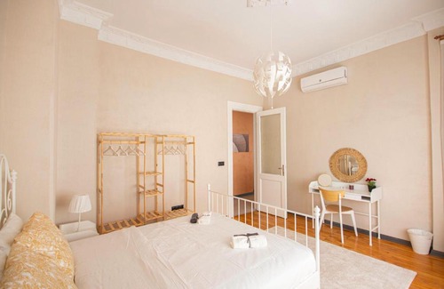 Cihangir Apartment | Historic Charming Apartment