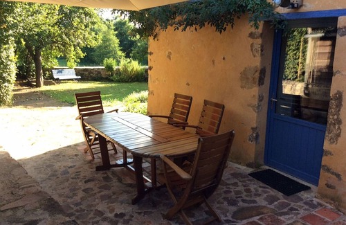 Chemire-en-Charnie Cottage | Historic Cottage in Nature Reserve with Modern Comforts, Near Forest, 8 Guests, Accessible