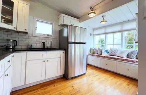 Village of La Jolla Cottage | Historic Cottage with Zen Feel. Full Ocean Views in Village