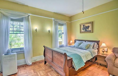 Crescent City Apartment | Historic Crescent City Studio - Lakefront with Dock!