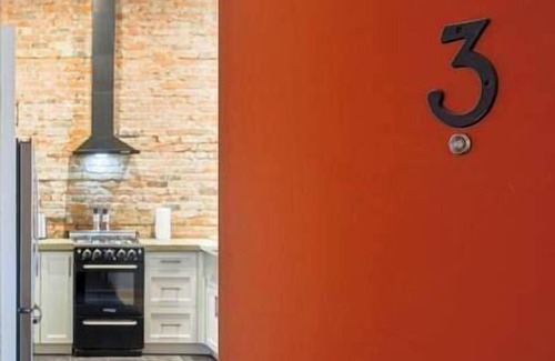 Historic Downtown Fernie Apartment | Historic downtown apartment/Fully renovated