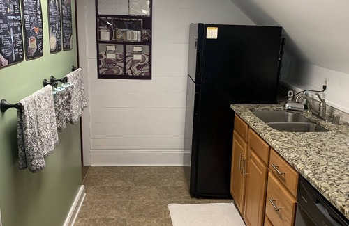 Versailles Apartment | Historic Downtown Morgan Street Apartment - Pet Friendly!