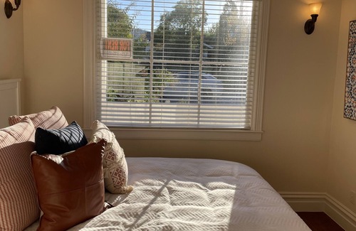 Yountville House | Historic Downtown Yountville Napa Valley Charmer