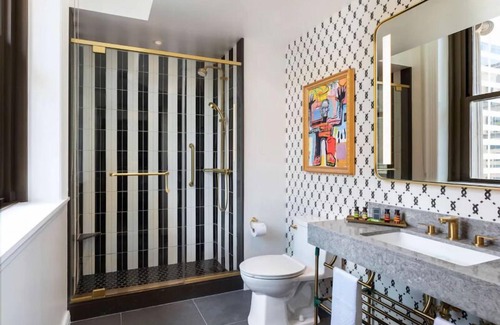 Center City Hotel | Historic Elegance Meets Modern Comforts! Pet-friendly, Onsite Parking!