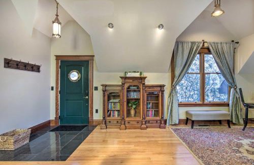 Manhattan House | Historic Guest House on Castle Kimble Estate!