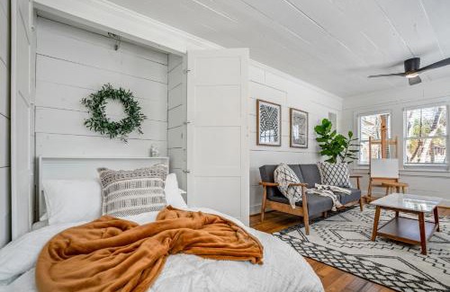 Greater Heights Apartment | Historic Heights Artist Boho Bungalow