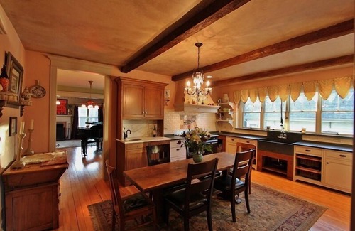 Glen Ellyn House | Historic home with easy access to Chicago