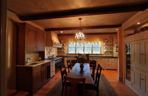 Glen Ellyn House | Historic home with easy access to Chicago