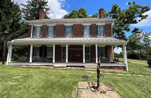 Belmont House | Historic James Kinney Farm House
