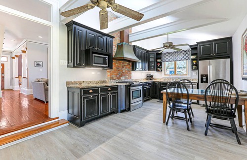 Arabi House | Historic New Orleans Gem - only 10 minutes- 4 Miles from French Quarter