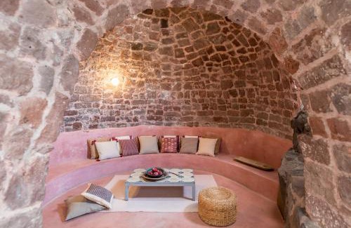 Oia Villa | Historic Old bakery cave by Cycladica