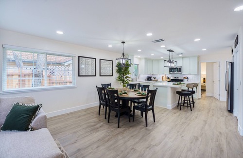 Los Cerritos House | Historic Roseville Retreat with Hot Tub