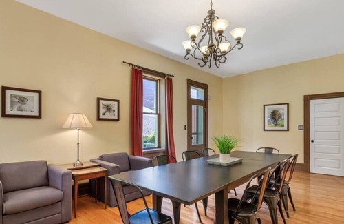 Lafayette Square House | Historic Victorian | Lafayette Square | 3 Bedroom