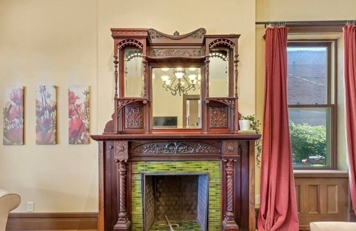Lafayette Square House | Historic Victorian | Lafayette Square | 2 Bedroom