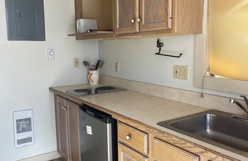 Westcliffe Apartment | Historic Westcliffe Outpost "The Desperado" Studio