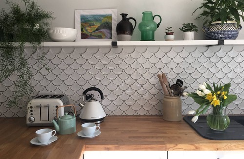 Cremyll Cottage | Historical Cottage with Castle Wall Entrance Gates and Victorian Walled Gardens