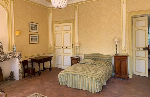 Montpeyroux House | Historical monument listed house, garden & swimming pool close to vineyards