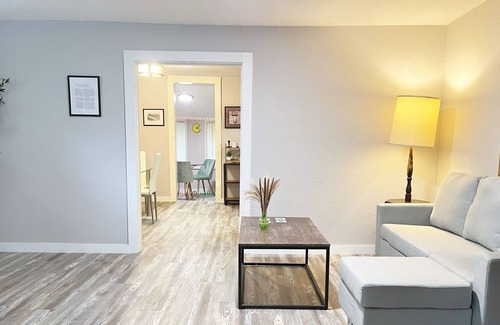 Cleveland Heights Apartment | Historical Updated Gem of Cleveland Heights - 2 Beds 2 Bath and a GAME ROOM