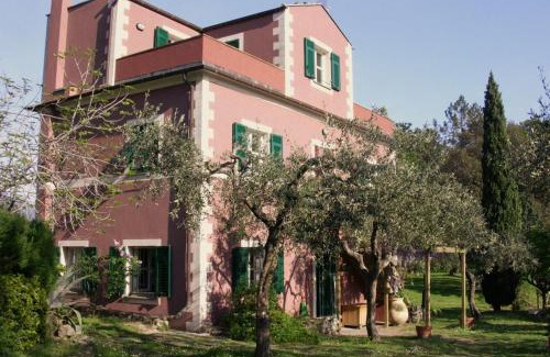 Cinque Terre Apartment | Historical Villa 'The Birdhouse' - Garden & Views