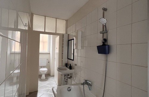 Neuendorf Apartment | Historisches Apartment mit Rheinblick