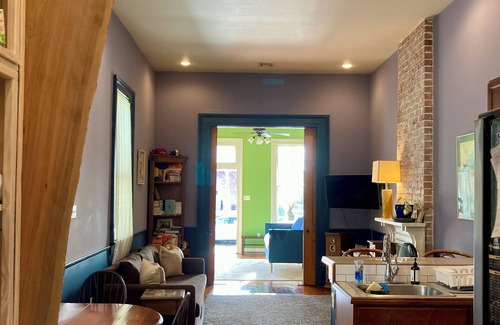 Bayou St. John House | History, color, and art in quiet and comfortable Faubourg St. John shotgun