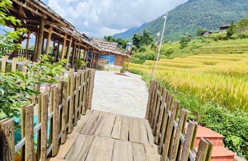 Sa Pa House | Hmong Wooden Home