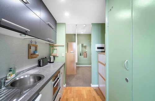 Hobart Central Business District Apartment | Hobart Hub Parkside Nook by Salamanca and Waterfront