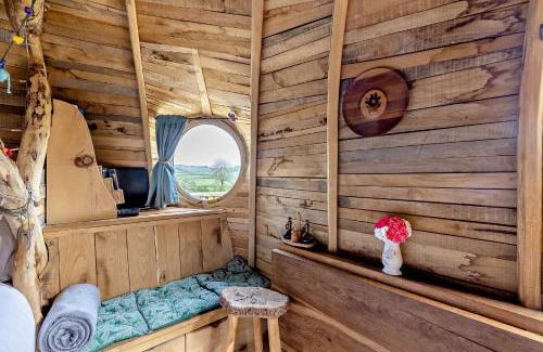 Newcastle-on-Clun Apartment | HOBLEY House Holiday