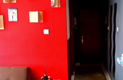 Bilbao Apartment | Hogar Feliz Encuentra a 10 min En Tren al Centro Historico de Bilbao