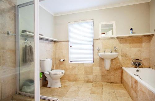 Hogsback Hotel | Hogsback Arminel Hotel