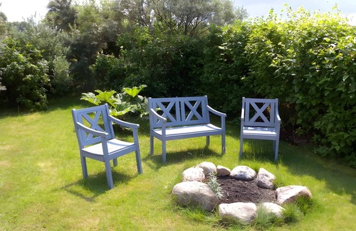 Klausdorf Apartment | Holiday apartment with garden, directly in crane's staging area