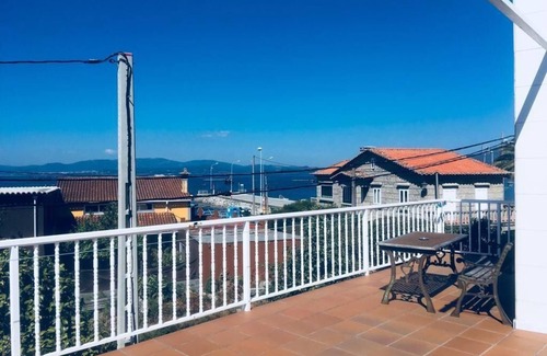Vilanova Apartment | Holiday apartment Vilanova de Arousa for 1 - 6 persons with 3 bedrooms - Holiday apartment