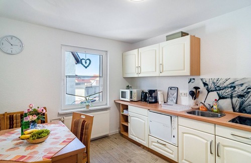 Leinefelde-Worbis Apartment | Holiday Apartment Veronika in "Alte Gärtnerei" with Shared Garden and Wi-Fi