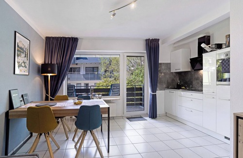 Stryck Apartment | Holiday Apartment Schanze Willingen with Shared Garden, Balcony and Wi-Fi