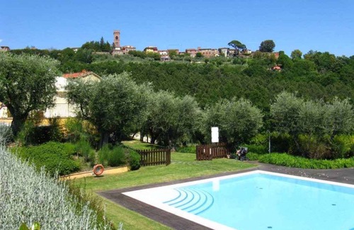 Montecarlo Apartment | Holiday apartment in Residence La Torre