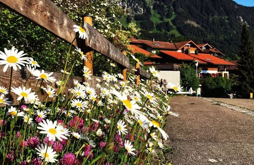 Rettenberg Apartment | Holiday apartment Allgäuer Alpenblick
