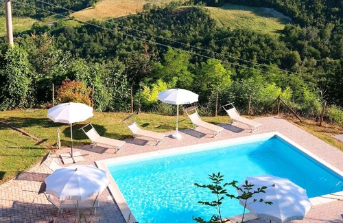 Acqualagna Apartment | Holiday apartment Acqualagna for 1 - 6 persons - Twin house
