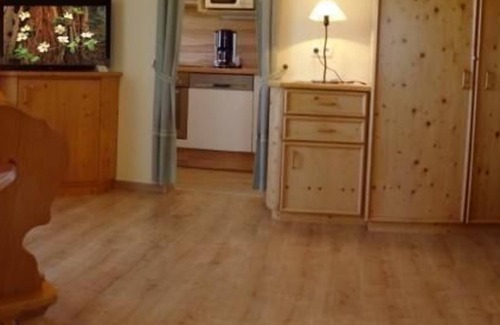 Wildermieming Apartment | Holiday Apartment in Wildermieming with Private Parking and Mountain View