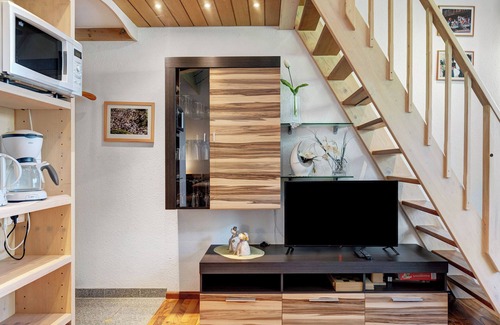 Tennenbronn Apartment | Holiday Apartment B with Balcony and Wi-Fi