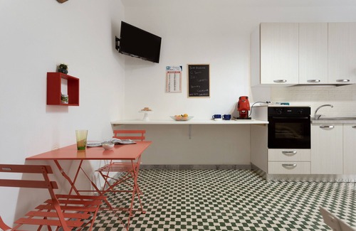 Kalsa Apartment | Holiday Apartment "Dorotea" with Private Terrace, A/C & Wi-Fi