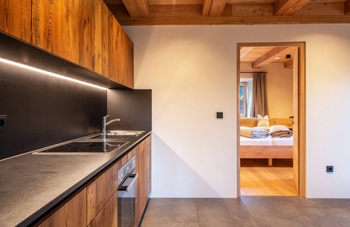 San Genesio Atesino Apartment | Holiday Apartment Egger an der Lahn - Nonno with Mountain View, Terrace and Wi-Fi