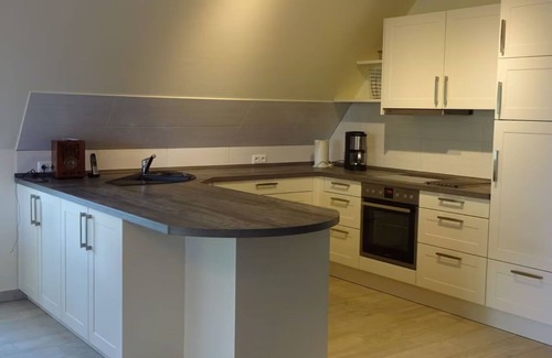 Wennbuttel Apartment | Holiday Apartment 'Felderblick Oben' with Private Garden, Balcony and Wi-Fi